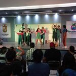 Jóvenes de Teatro en Tecomán, Colima, escriben sobre el acoso escolar
