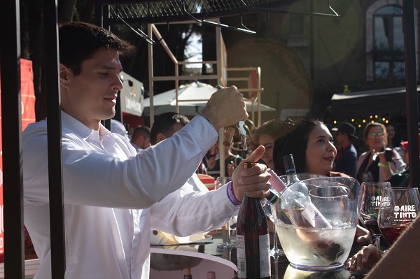 AIRE TINTO 2025: EL FESTIVAL DE VINO Y GASTRONOMÍAREGRESA A VAL’QUIRICO